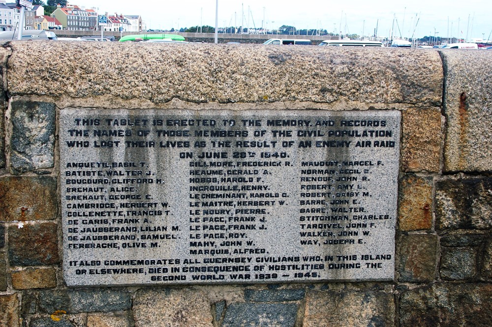 Plaquette Duitse Luchtaanval 28 juni 1940 #1