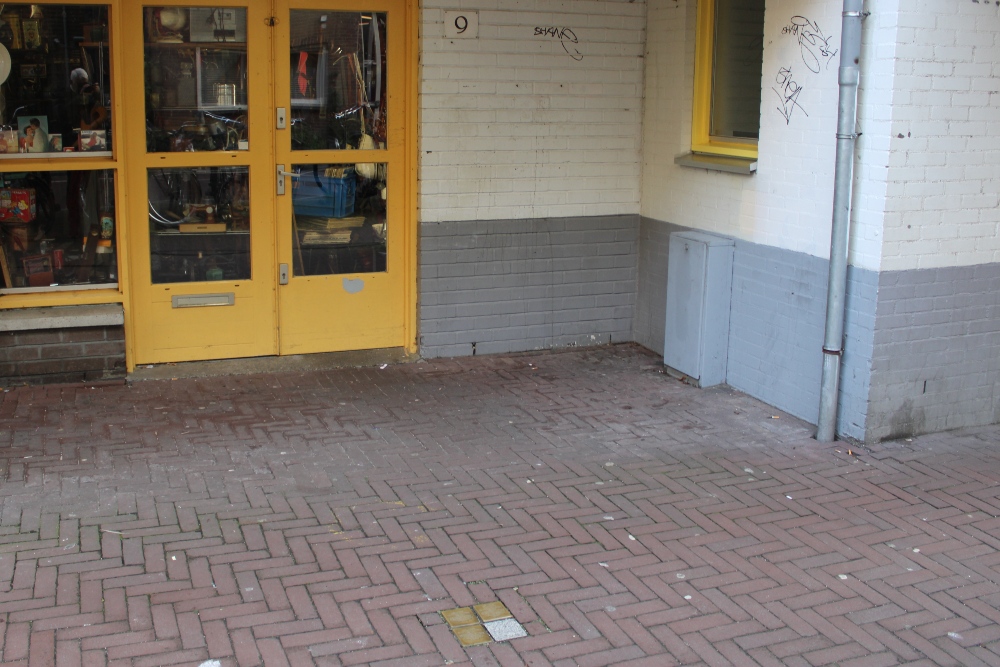 Stolpersteine Sint Antoniesbreestraat 9 #5