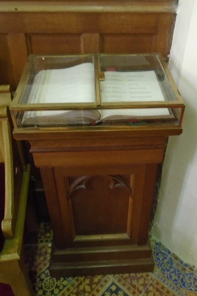 Herdenkingsboek The Royal Chapel of St. John the Baptist #1