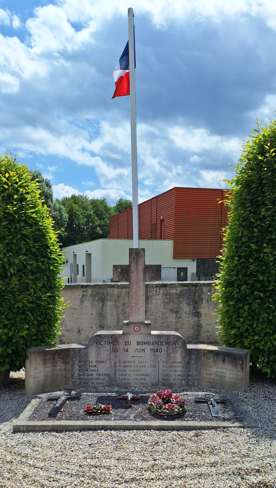 Monument Bombardement 14 Juni 1940 Sées #2