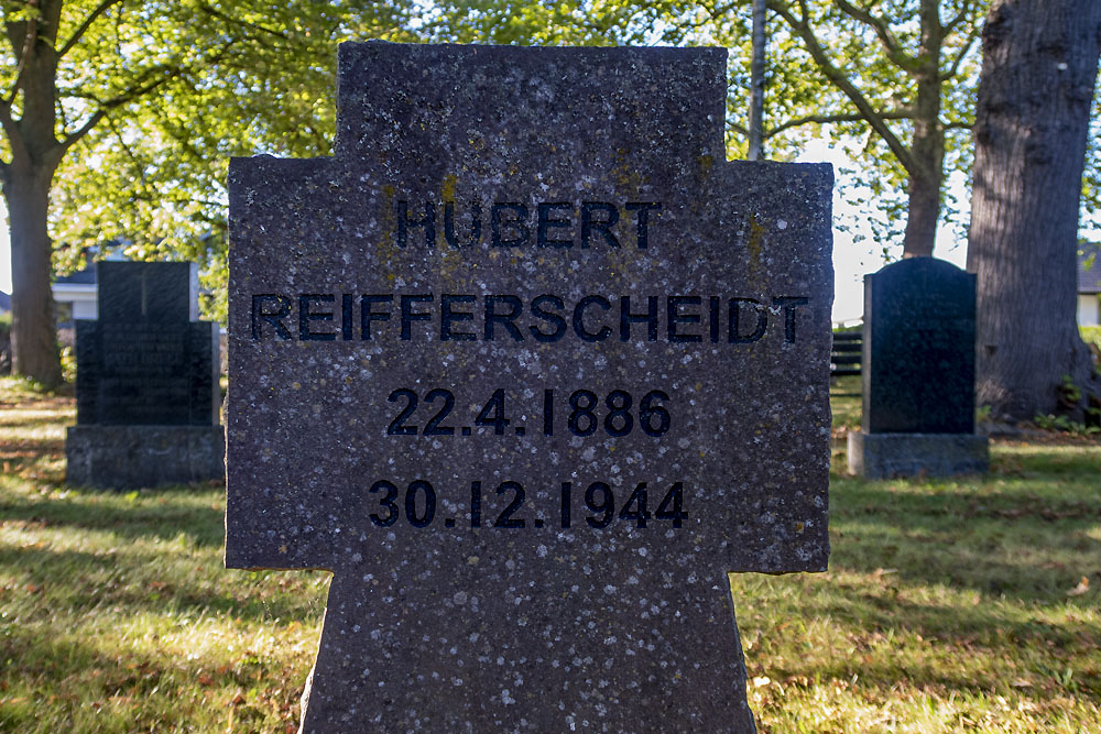 German War Graves Kierdorf #3