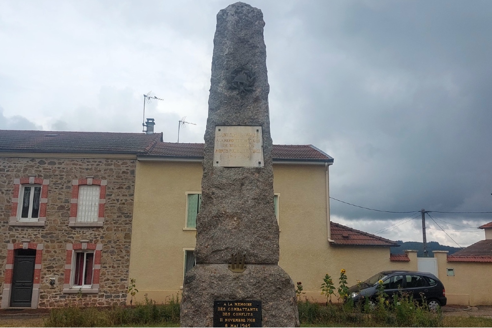War Memorial  Saint-Just-la-Pendue #3