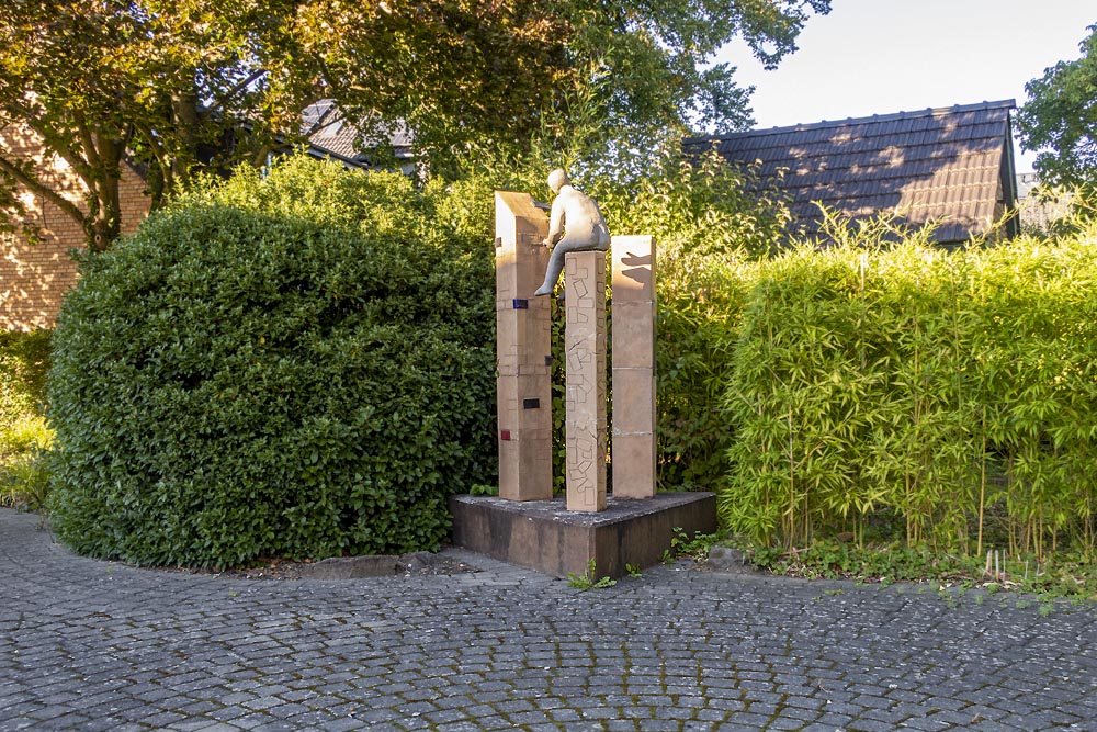 War Memorial Köttingen #1