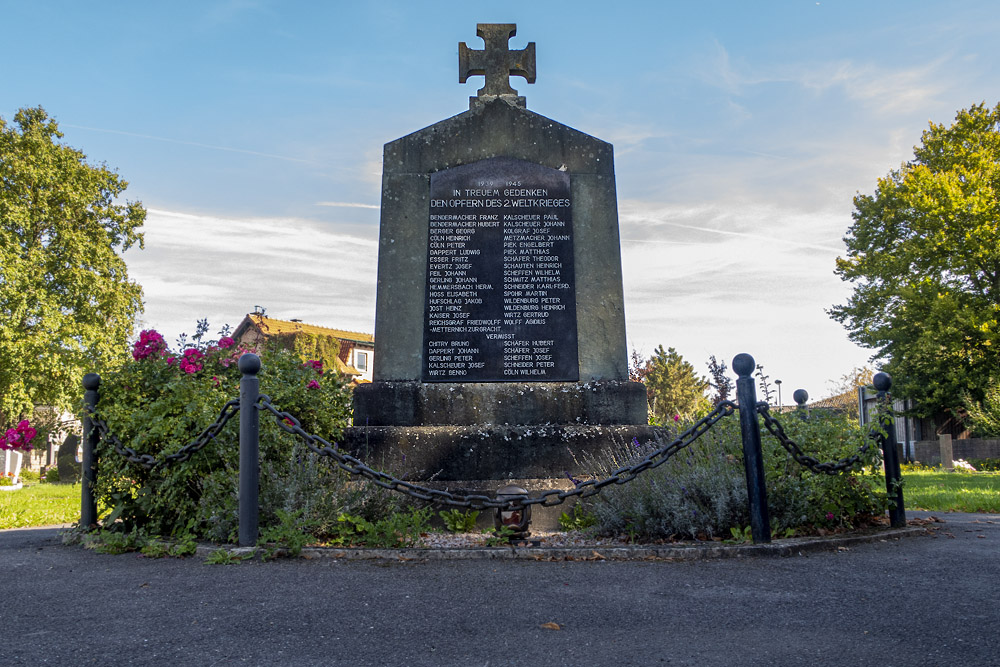 War Memorial Blessem #3