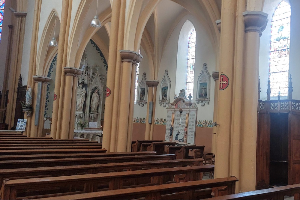 Oorlogsmonument in Kerk Sainte-Colombe-sur-Gand #7
