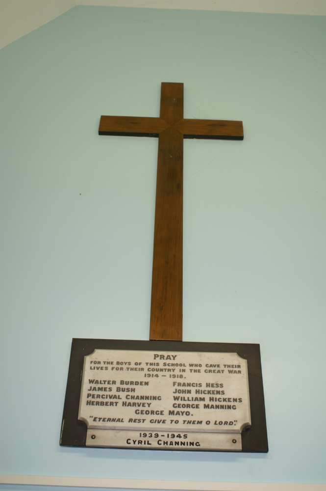 Oorlogsmonument St. Wilfrid's Catholic Primary School