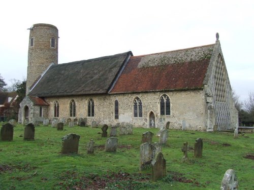 Commonwealth War Graves Holy Trinity Churchyard