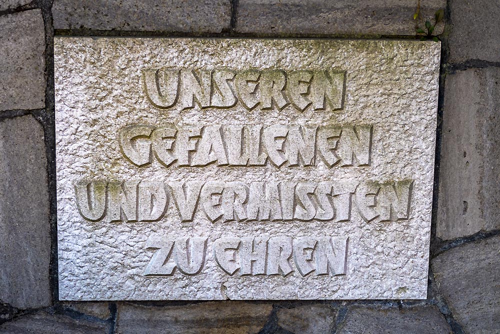 War Memorial Ahrem #2