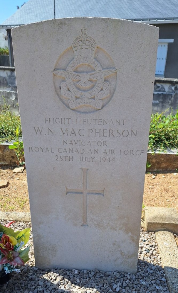 Commonwealth War Graves Riaillé #3