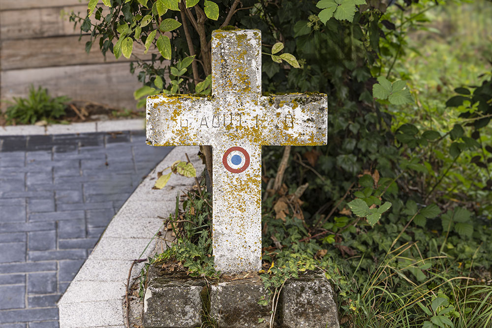 Grave Lieutenant Marquis de Souffren #1