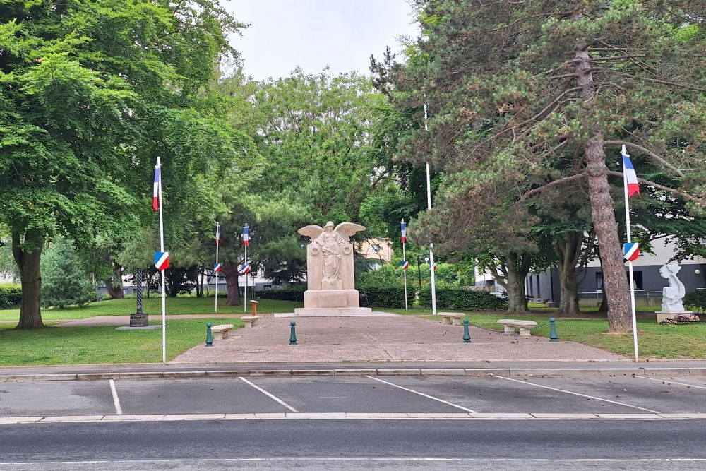 Oorlogsmonument Bayeux #1