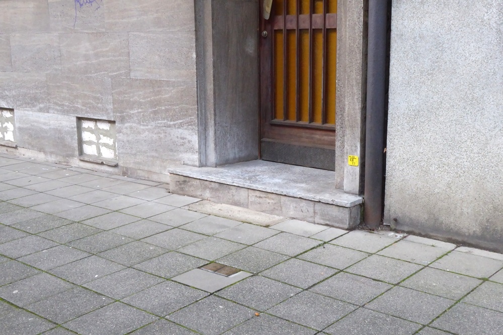 Stumbling Stones Steinkaulstrasse 1 #2