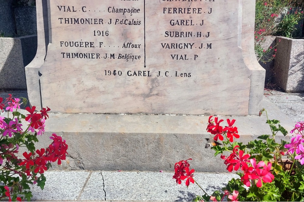 Oorlogsmonument Affoux #5