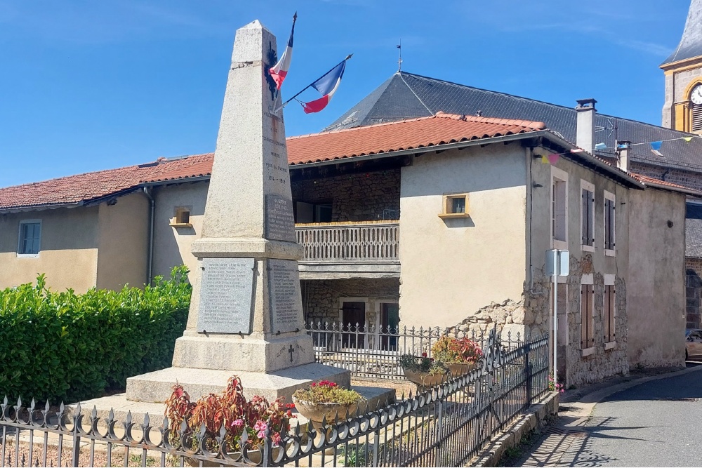 War Memorial  Villechenève #3