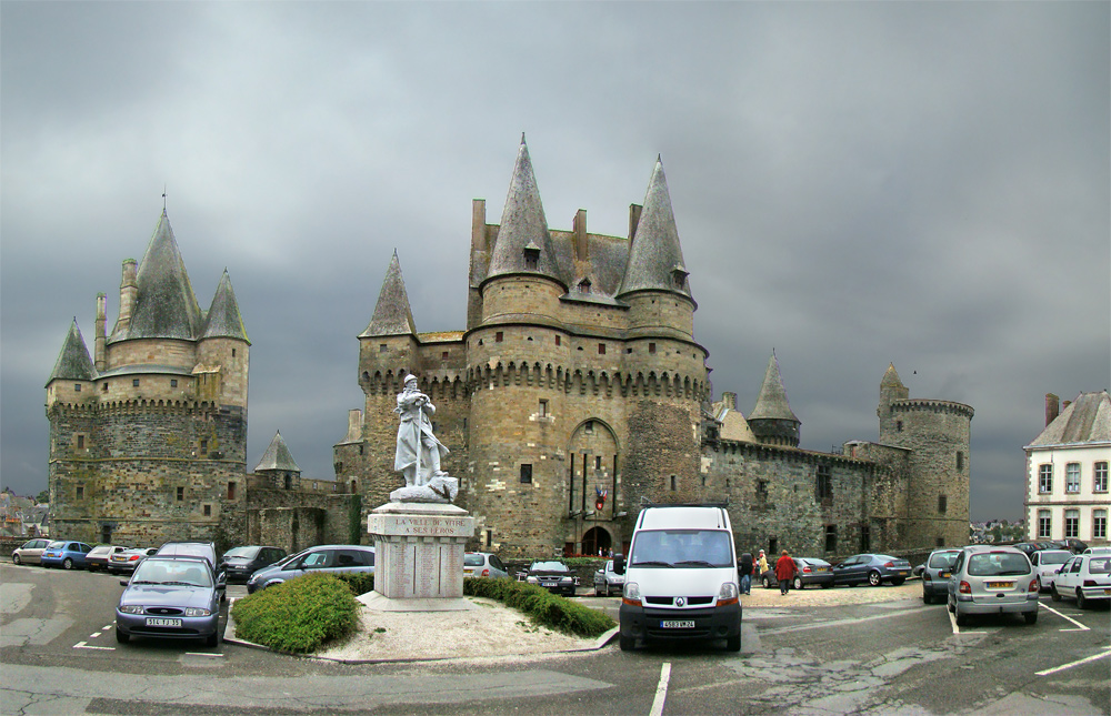 Oorlogsmonument Vitré #5