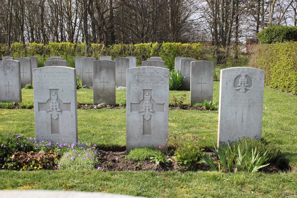 Commonwealth War Graves Oye-Plage #2