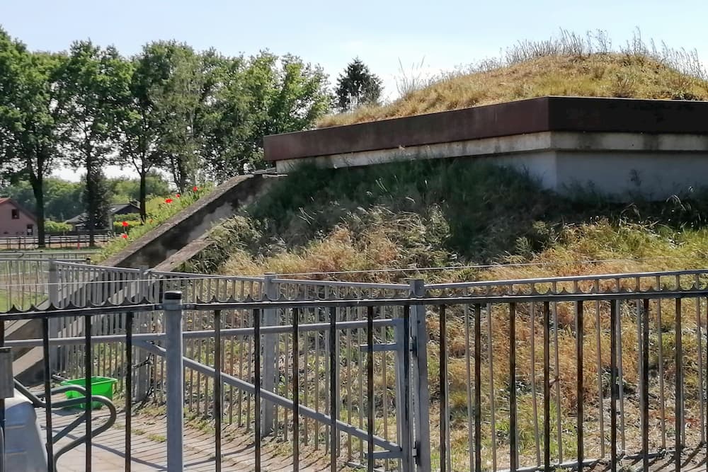 Küver MG 35 Flakstelle Zandfort Hoogerheide #1