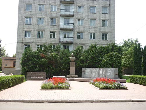 Mass Grave Soviet Soldiers Davydenka Street #1