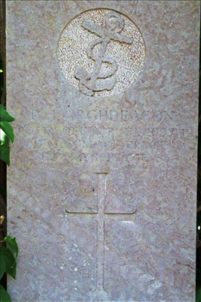 Commonwealth War Grave Stenbjerg Churchyard #1