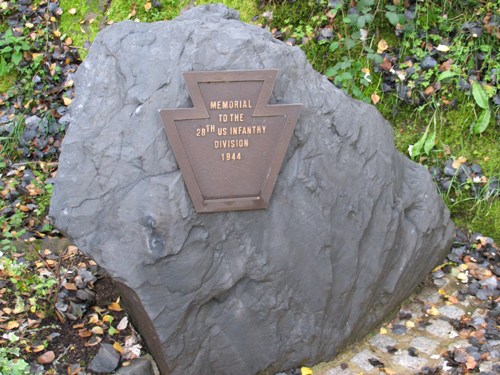 Oorlogsmonument Brandenbourg (28th US Infantry Division Monument) #3