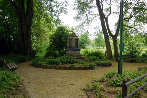 Oorlogsmonument Lhnen