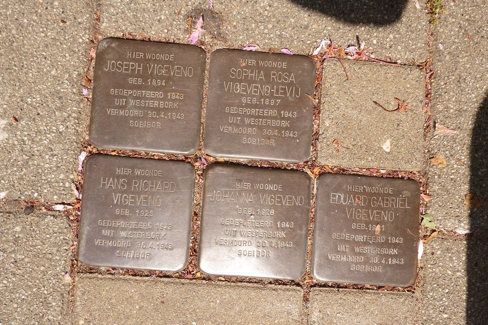 Stolpersteine Nieuwe Kerkstraat 22b #1