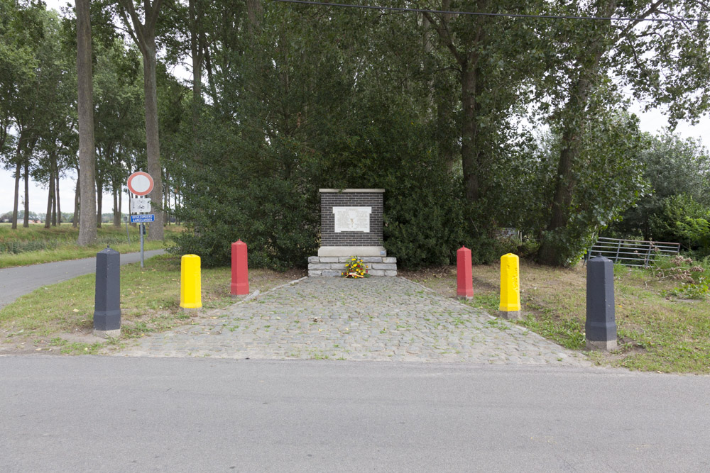 Monument Karabiniers Wielrijders Maldegem #2