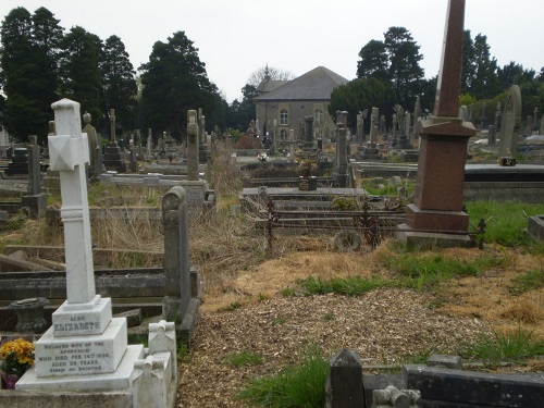 Commonwealth War Graves Bethel Welsh Congregational Chapelyard #1