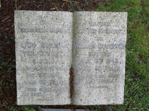 Commonwealth War Graves St. Peter and St. Paul Church Cemetery #2