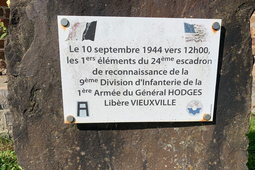 Monument Bevrijding Vieuxville #3