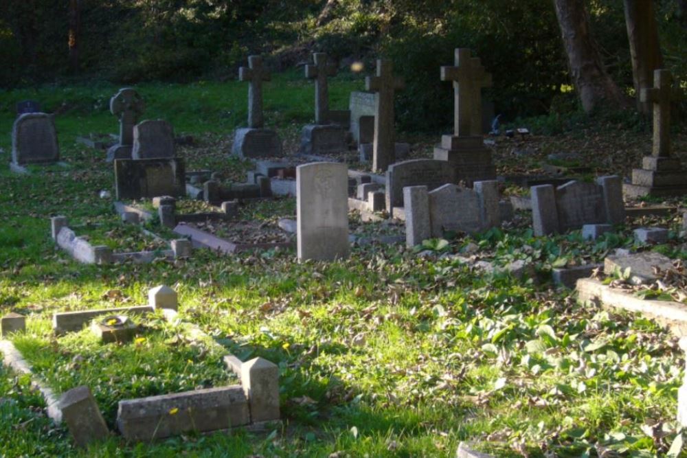 Commonwealth War Grave St. Mary Church Burial Ground