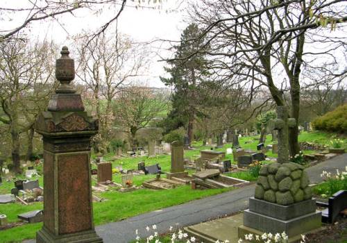 Commonwealth War Graves Farnley Cemetery #1