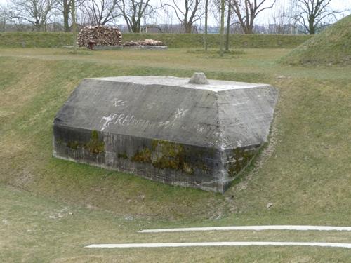 Group Shelter Type P Werk aan het Spoel #1