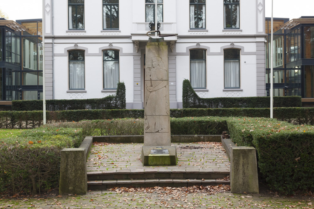 Oorlogsmonument Brummen #1