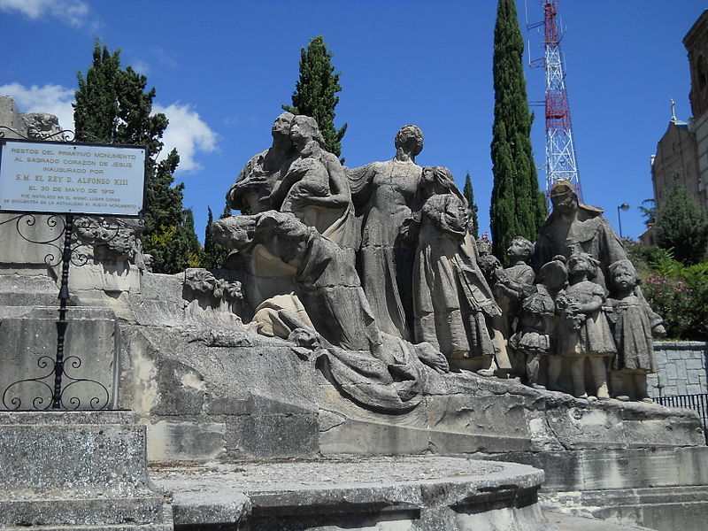 Resten Monument Heilig Hart van Jesus