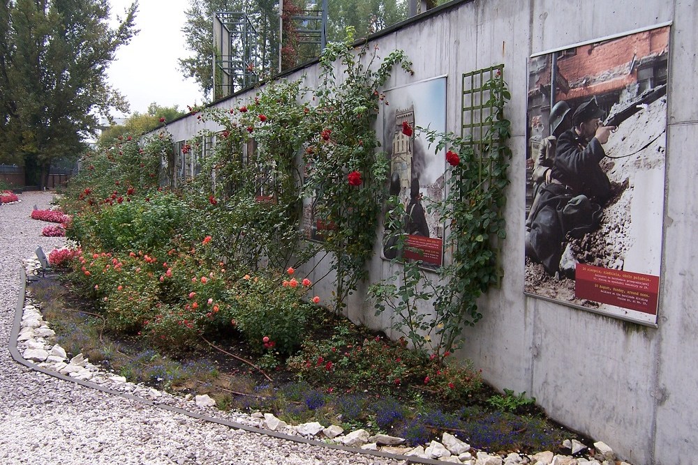 Warsaw Uprising Museum #8