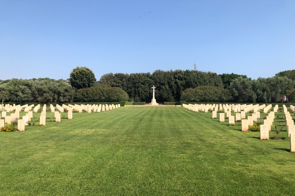 Commonwealth War Cemetery Syracuse #2