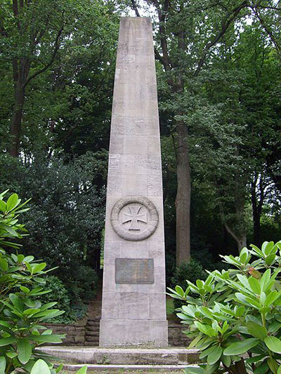 Oorlogsmonument Knigshhe #1