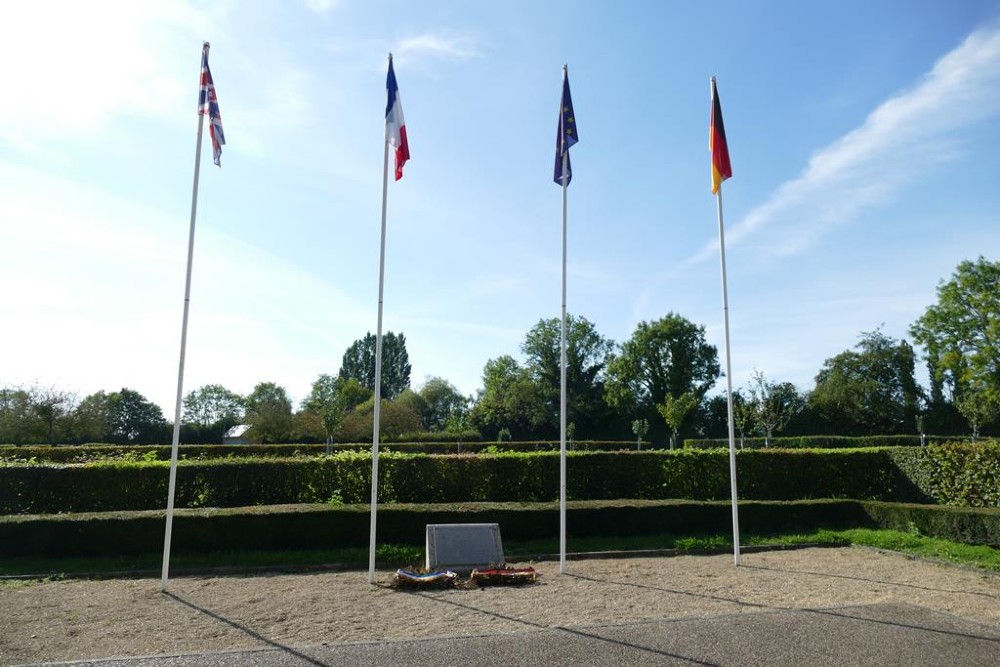 Commonwealth War Cemetery Saint Desir #5