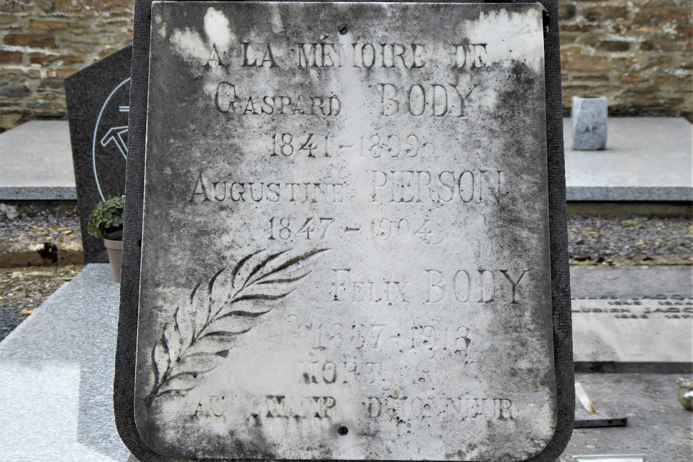 Belgische Oorlogsgraven Auby-sur-Semois #2