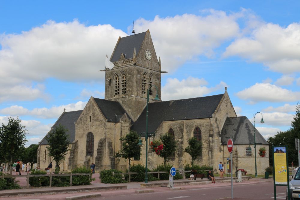 Sainte-Mre-glise Kerk #1