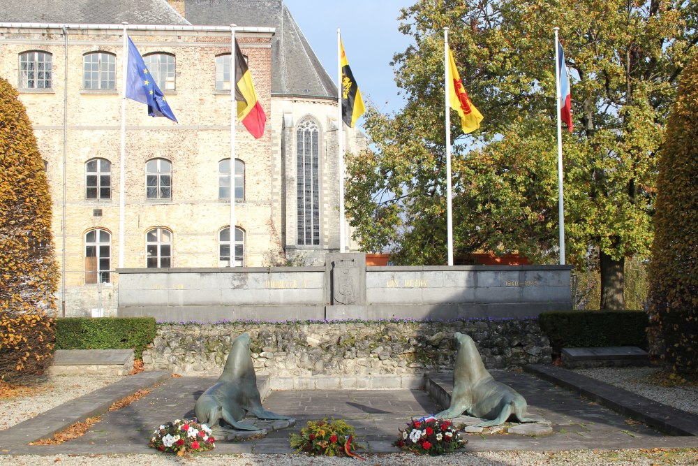 War Memorial Nivelles #2