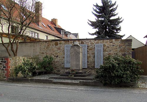War Memorial Wahnsdorf #1