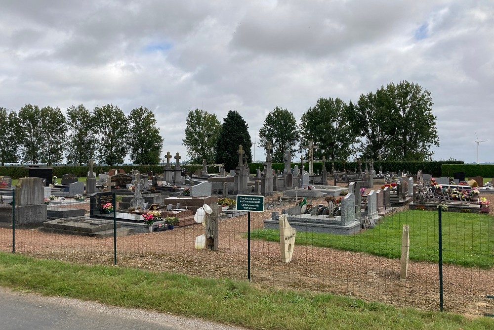 Commonwealth War Graves Saint-Maxent #1
