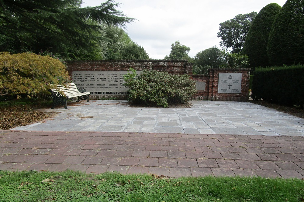 Memorial Dirk Mourits Eastern Cemetery Voorburg #2