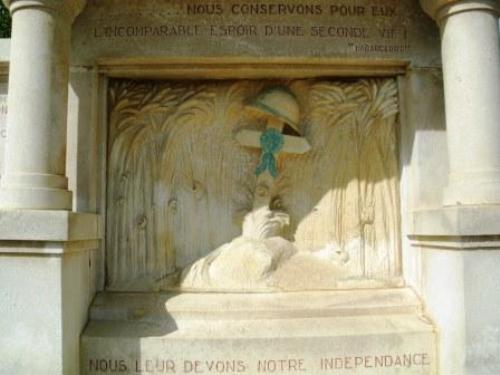 War Memorial Étalon #1