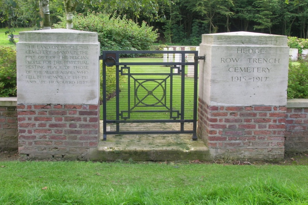 Commonwealth War Cemetery Hedge Row Trench