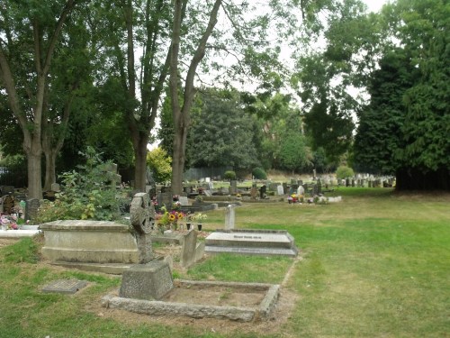 Commonwealth War Graves St. Paul Churchyard