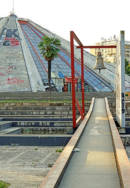 Vredesklok Tirana