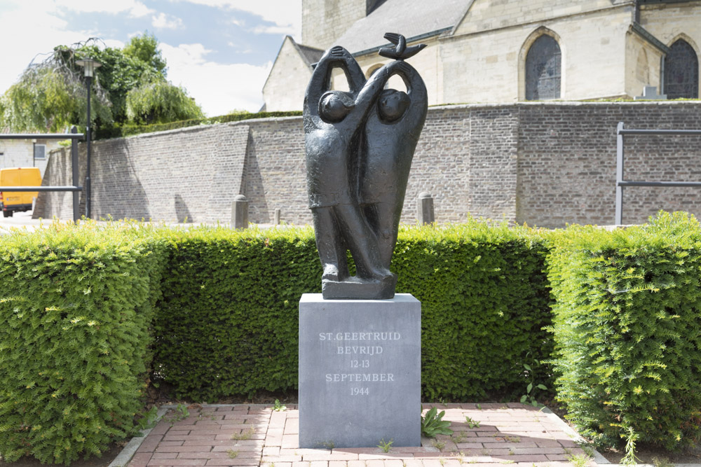 Bevrijdingsmonument Sint Geertruid #2